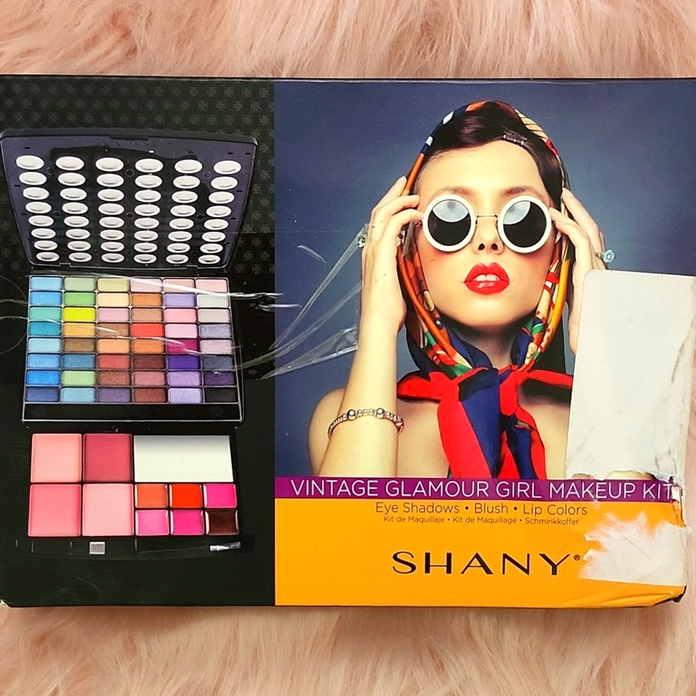 Brand New SHANY VINTAGE GLAMOUR GIRL MAKE-UP KIT